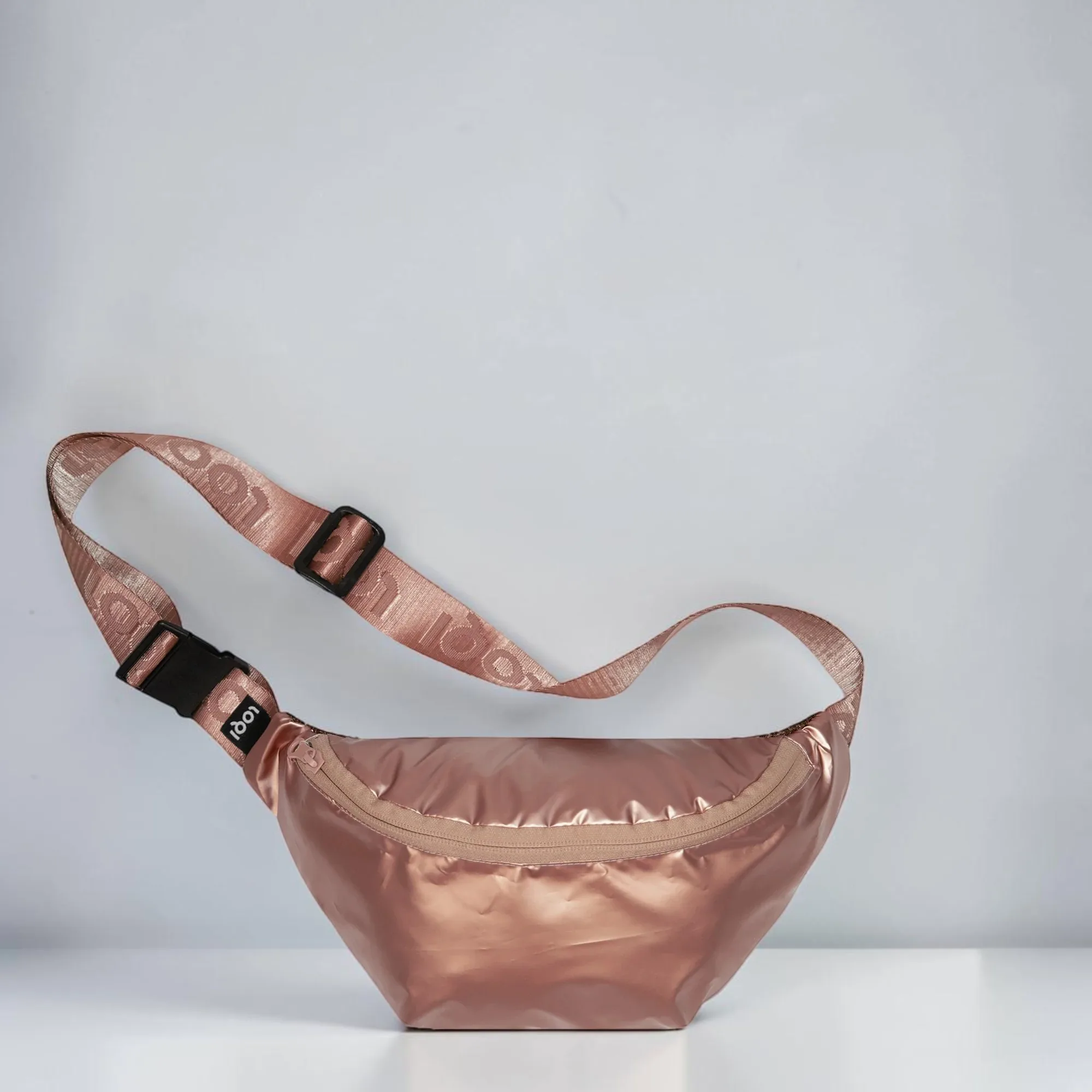 Imagem do produto  Loqi Bolsa de Cintura Metallic Rose Gold