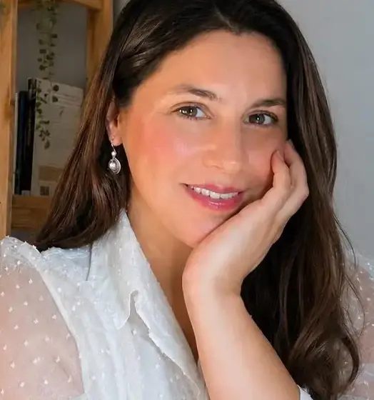 Carla Lucas Correia