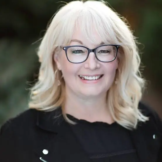 Lynn Painter
