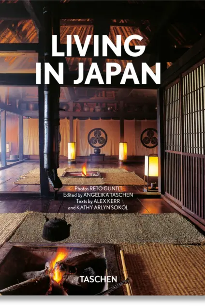 Imagem do produto  Living in Japan