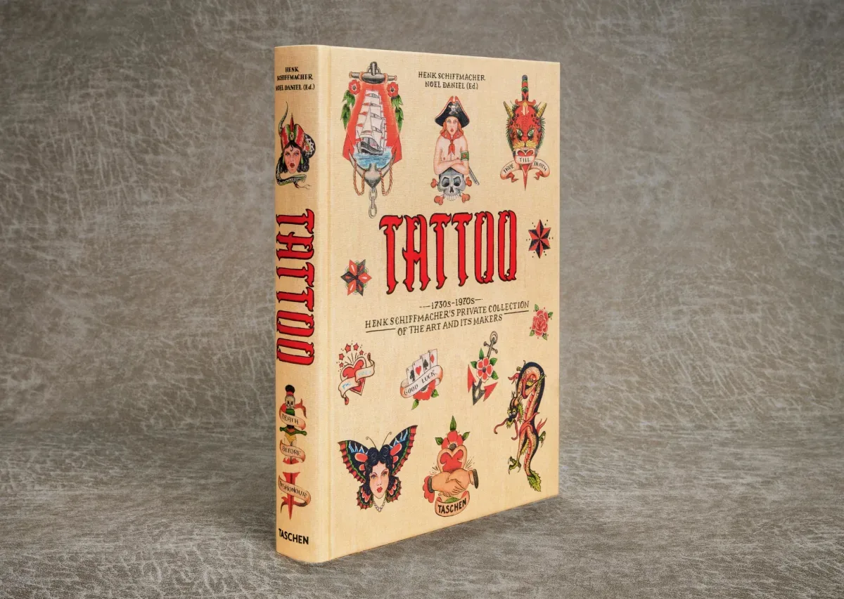 Imagem do produto  Tattoo. 1730s-1970s. Henk Schiffmacher’s Private Collection (ENG, FR, GER)